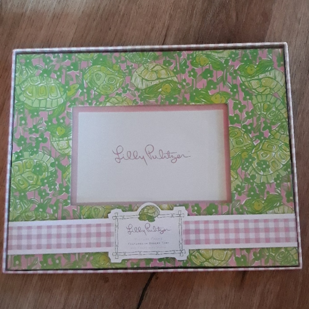 Lilly Pulitzer Frame